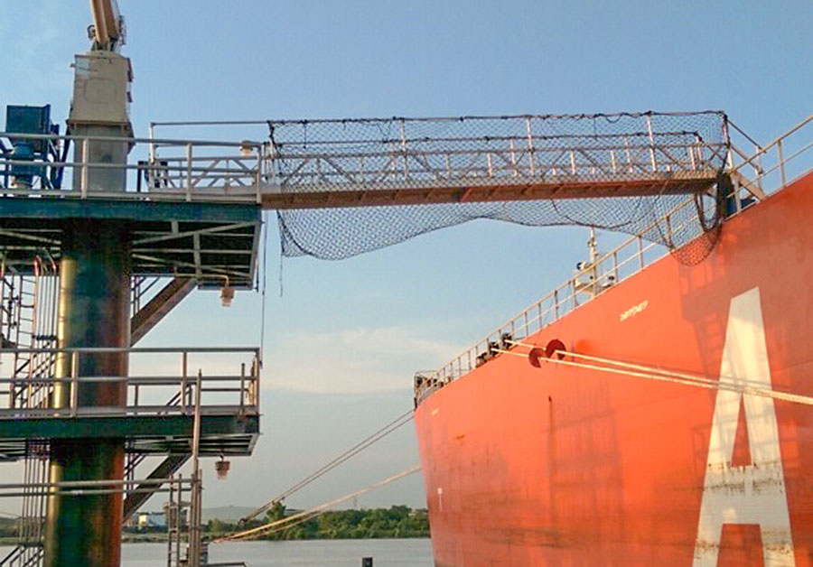 Marie-Stage-Tracking-Ship-Gangway