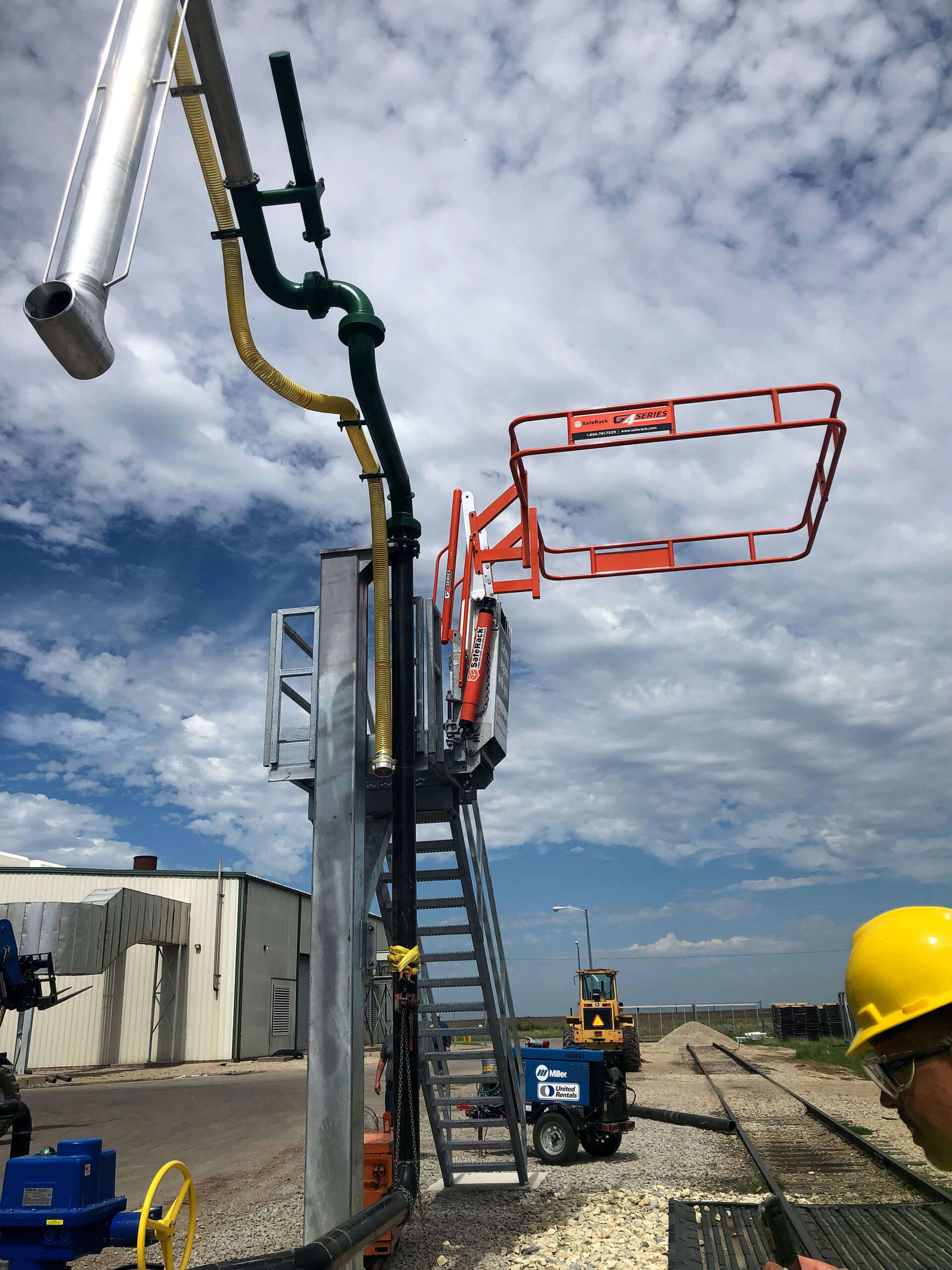 Fuel Loading Platform With Gangway and Safety Cage