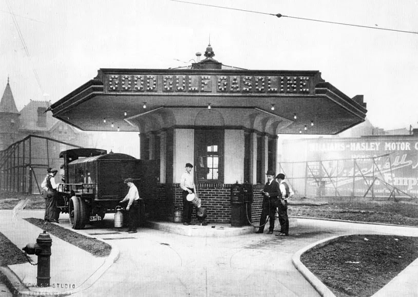 On December 1st 1913 Gulf Refining Company opened the world’s first drive-in gas station in Pittsburgh, Pennsylvania. Until then, drivers got their gas at general stores, hardware shops, even soon-to-be-obsolete blacksmiths.