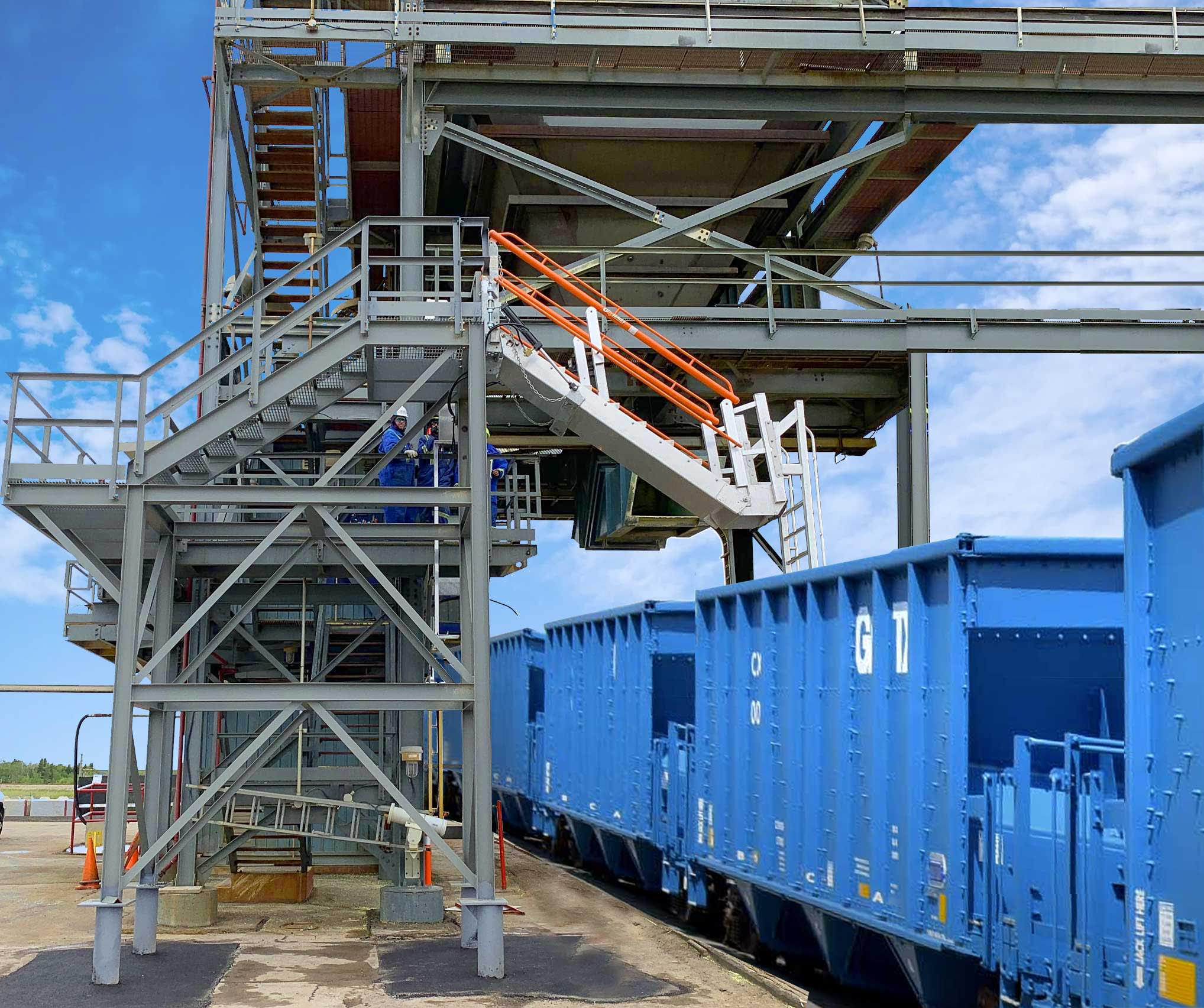 loading sulfur prill into gondola railcars