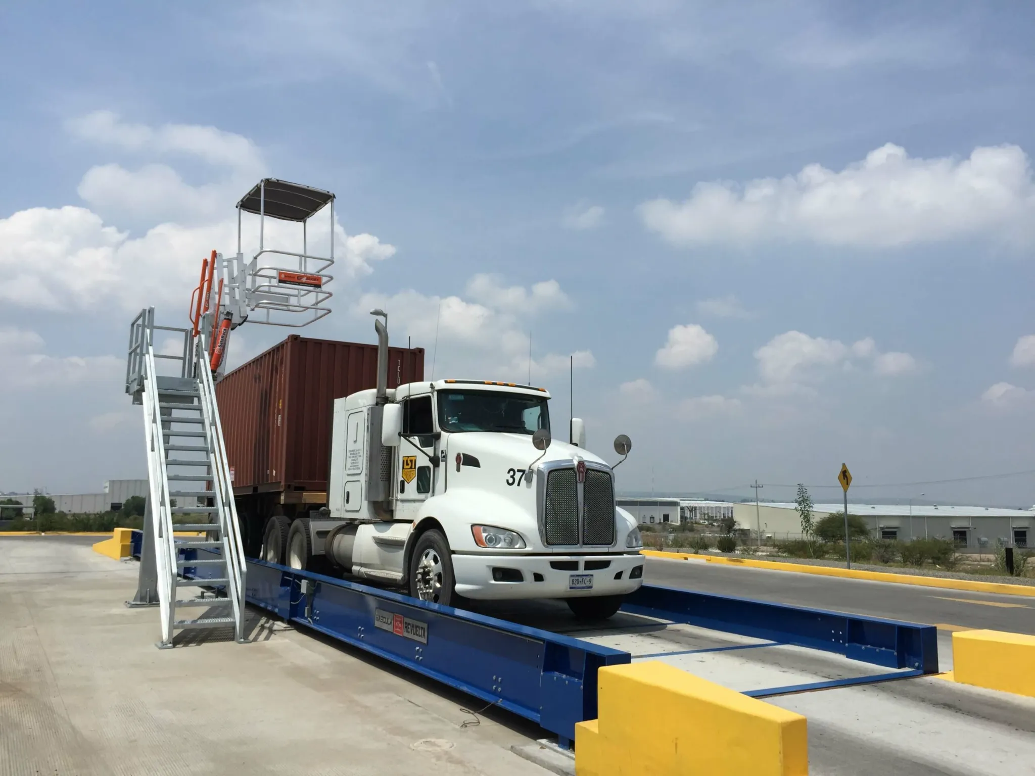 Gangway with custom Canvas Canopy