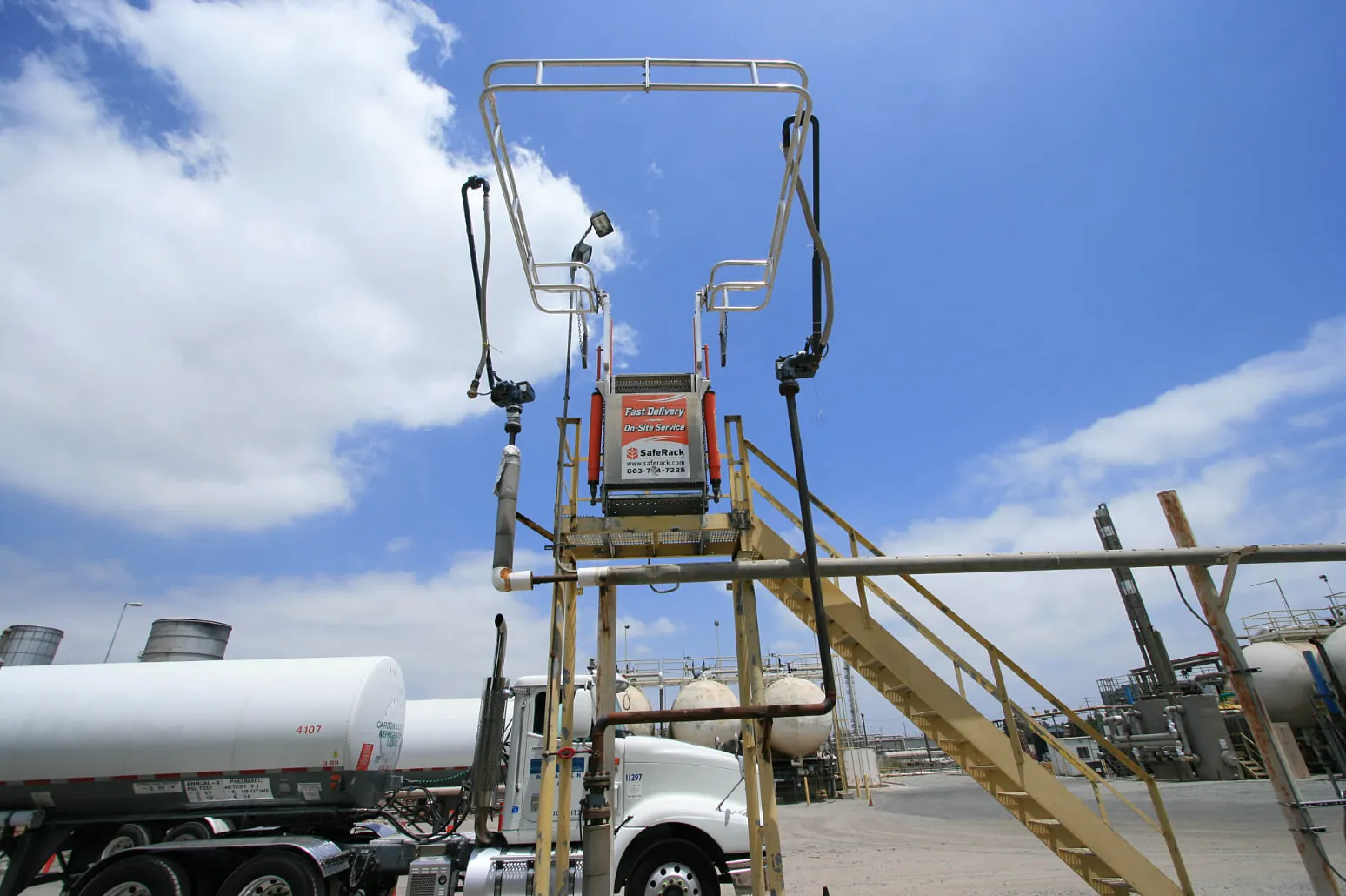 LPG-railcar-loading-Rack-and-loading-Arms-2