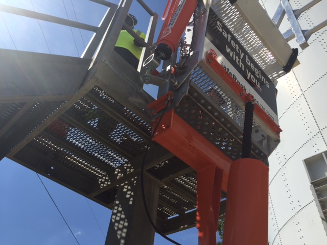 G4 loading gangway with SafeLok