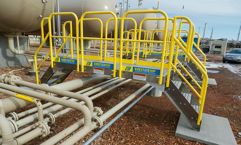 Crossovers to Navigate Around and Over Obstructions