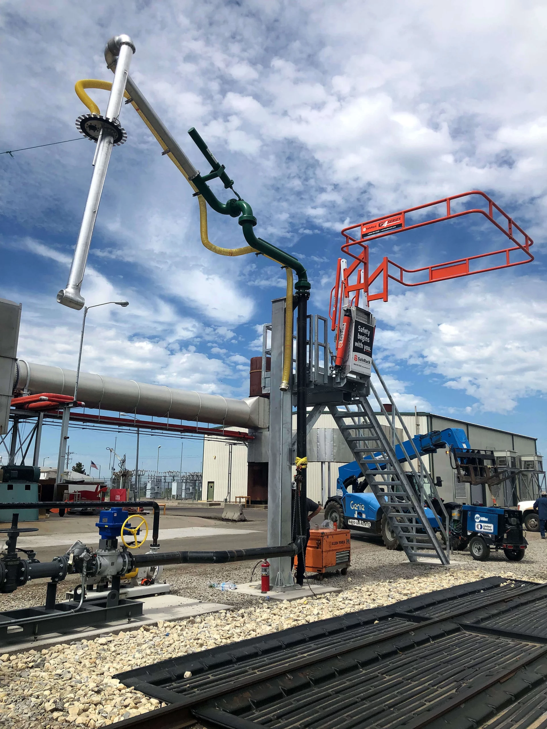 loading-rack-and-Excel-top-loading-arm-track-pan